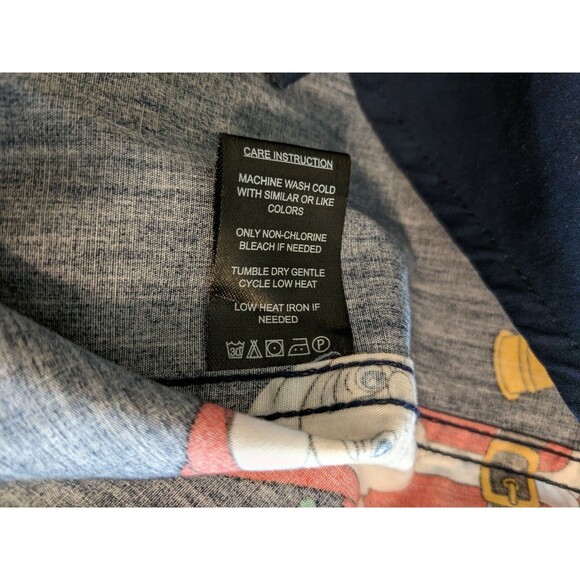 Denim & Flowers Ricky Singh Men's Santa Button-Down Christmas Shirt  Size M - Picture 9 of 9